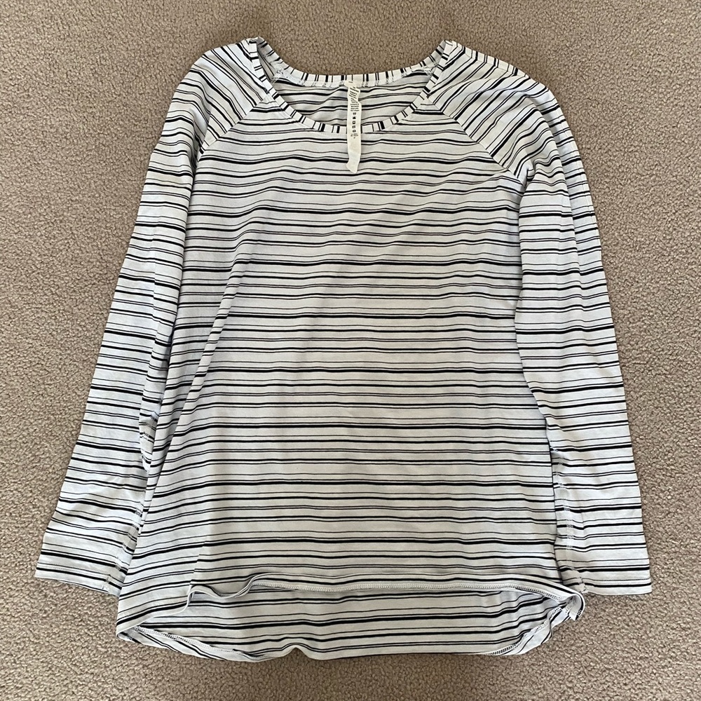 Lululemon long sleeve top